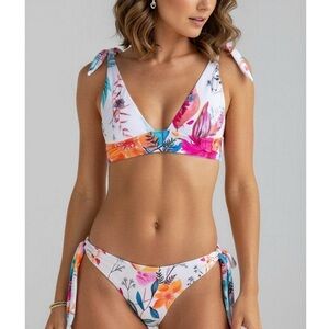 SOAH SOUL OF A HIPPIE Ella Bikini Top & Bottom, White Floral, Medium